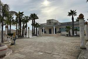 Struttura ricettiva locale commerciale ristorante