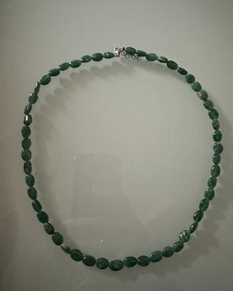 Collana con pietre di giada
