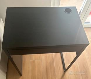 Scrivania ikea Micke marrone-nero, 73x50 cm Arredamento e