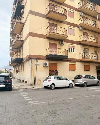 CAMERE PER STUDENTESSE