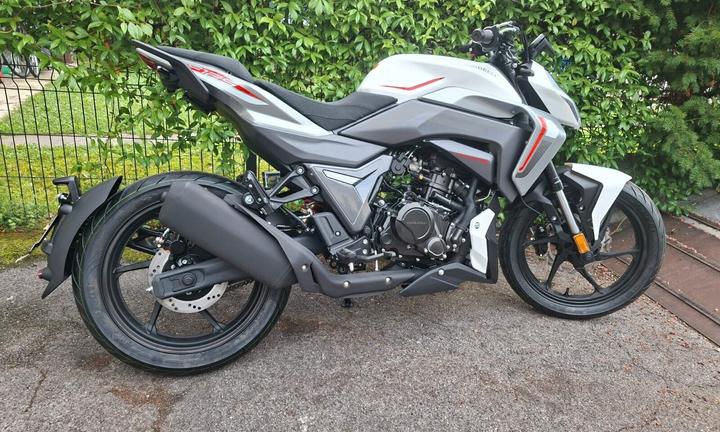 NAKED MORBIDELLI F125-MOTORE A LIQUIDO-ABS BIANCA