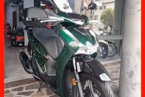 HONDA SH 150 24 /FINANZIABILE/GARANZIA/PERMUTE/eu5