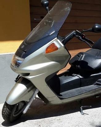 Yamaha Majesty 250