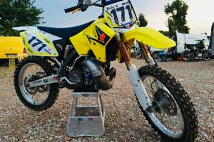 Suzuki rm e 250 2008