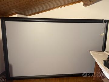 telo proiezione ADEO 220x124
