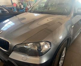 Bmw x5 (e70) - 2011