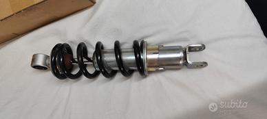 mono ammortizzatore t max 560