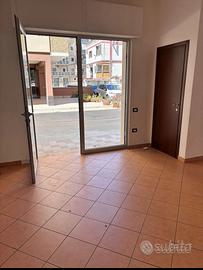 Locale uso commerciale