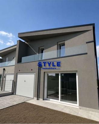 NUOVA BIFAMILIARE CON 4 CAMERE A FIESSO D'ARTICO