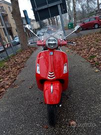 Vespa 300 Gts Super 