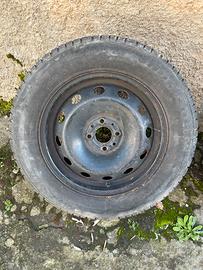 Ruota pneumatici scorta