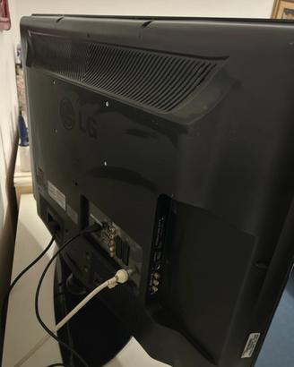tv lg nero con telecomando funzionante