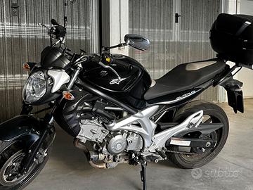 Suzuki Gladius 650, potenza 53 Kw