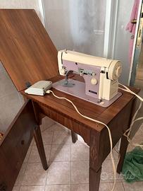 Macchina cucire Necchi
