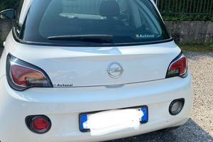Opel adam bianca neopatentati