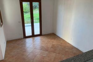 Sarroch, via Galileo, villa a schiera con giardino