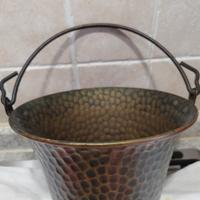 contenitore con manico in rame martellato 19 cm