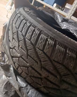 TRENO GOMME INVERNALI 215/65 R16