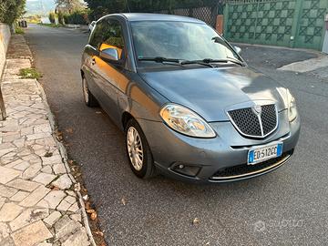 Lancia y 1.2 benzina
