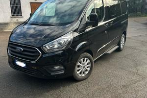 Ford transit custom 6 posti