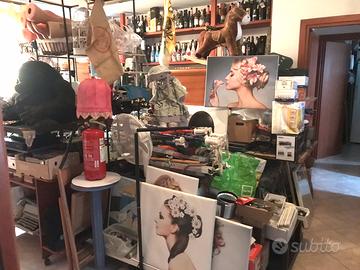 Arredo vario di TUTTO un po’