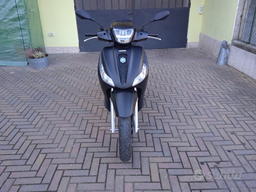 Piaggio MedleyS 125 anno 2024