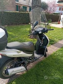 Scooter SUZUKI SIXTEEN 125