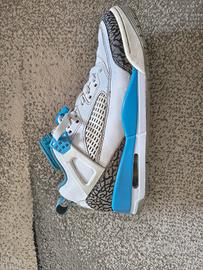 Jordan spizike Low bianche e azzurre