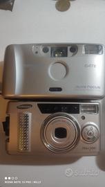 Macchine fotografiche Vintage con rullino vuoto