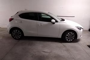 mazda 2 in ordine
