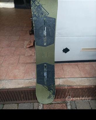 tavola Burton 155 più attacchi cartel taglia m