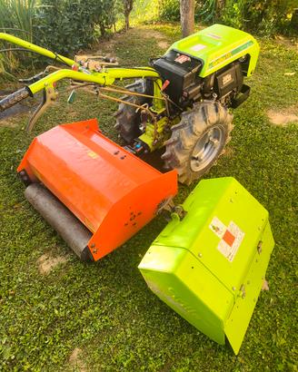Motocoltivatore Grillo bicilindrico con trincia
