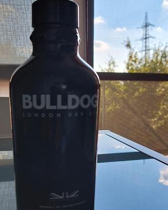 Bottiglia Bulldog Lonfon Dry gin