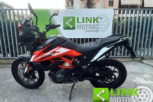 KTM 390 Adventure .