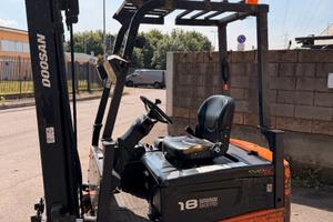 Carrello elevatore elettrico DOOSAN B18T-5