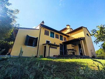 Capezzano, casale rustico come nuovo