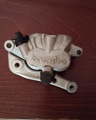 Pinza Brembo  anteriore 2 pistoni KTM completa 