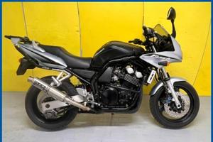 YAMAHA FZS 600 Fazer Finanziabile - Grigio scuro