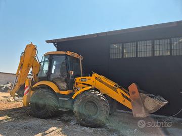 TERNA JCB 4CX ANNO 2006 TELESCOPICO E MORDENTE 