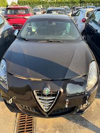 ALFA ROMEO GIULIETTA DEL 2011 PER RICAMBI
