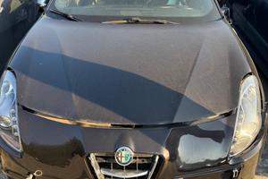 ALFA ROMEO GIULIETTA DEL 2011 PER RICAMBI