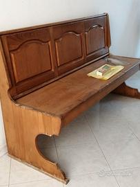 Coppia di cassapanche in legno con comparto