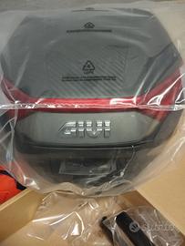 bauletto 30 litri givi per XMAX 300 2025