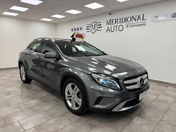 MERCEDES-BENZ GLA 200 D AUTOMATC PREMIUM
