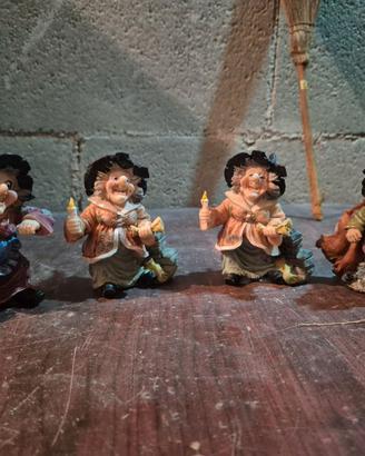 4 piccole statuine strega decorazione Halloween