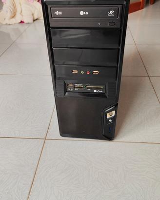 PC Desktop Intel Core i3 con 4GB di RAM 