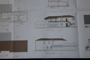 Due appartamenti e laboratorio