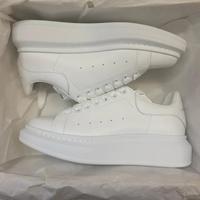 Alexander McQueen Bianche