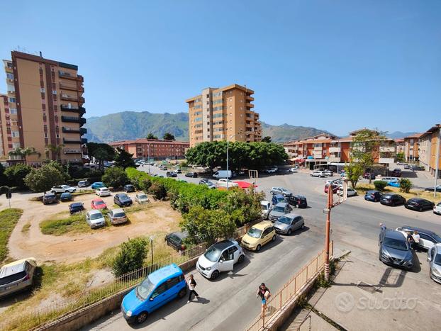 Orsa maggiore ristrutturato 5 vani posto auto