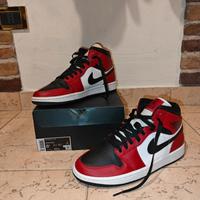 Nike Jordan mid Chicago black toe 42